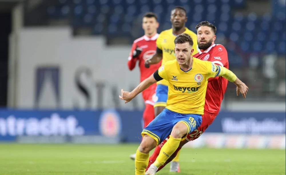 赢得荣光 赢得荣光