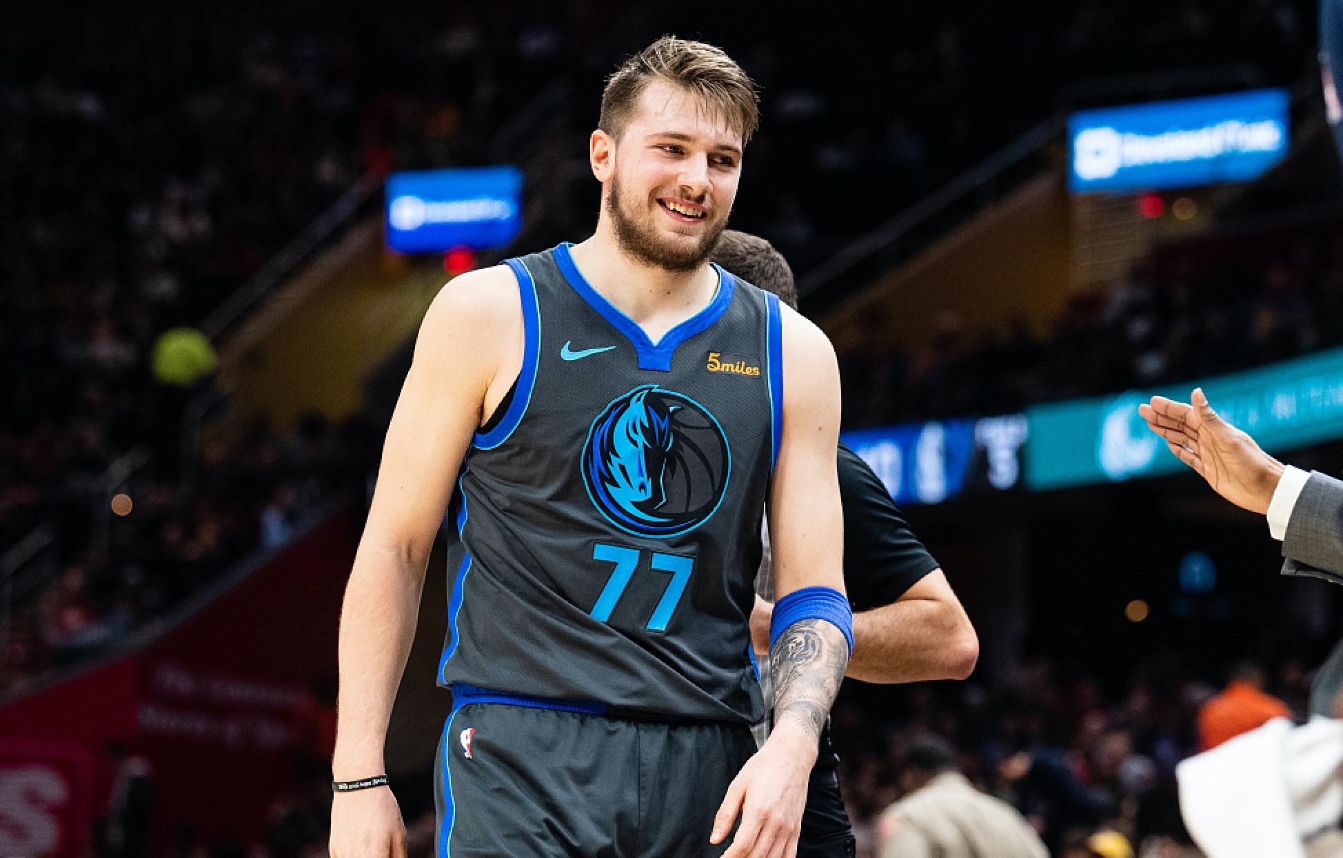 点型前锋 点型前锋