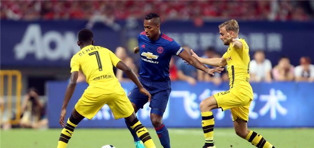 巴萨在进攻 巴萨在进攻