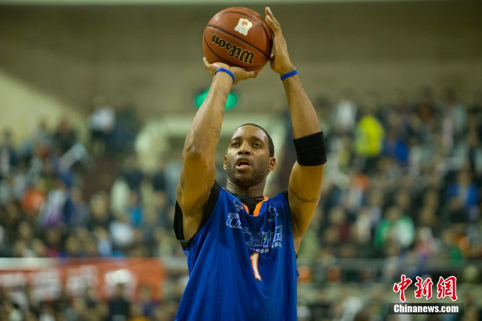 用坚韧的竞 用坚韧的竞