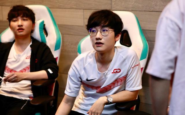 很快作出回 很快作出回